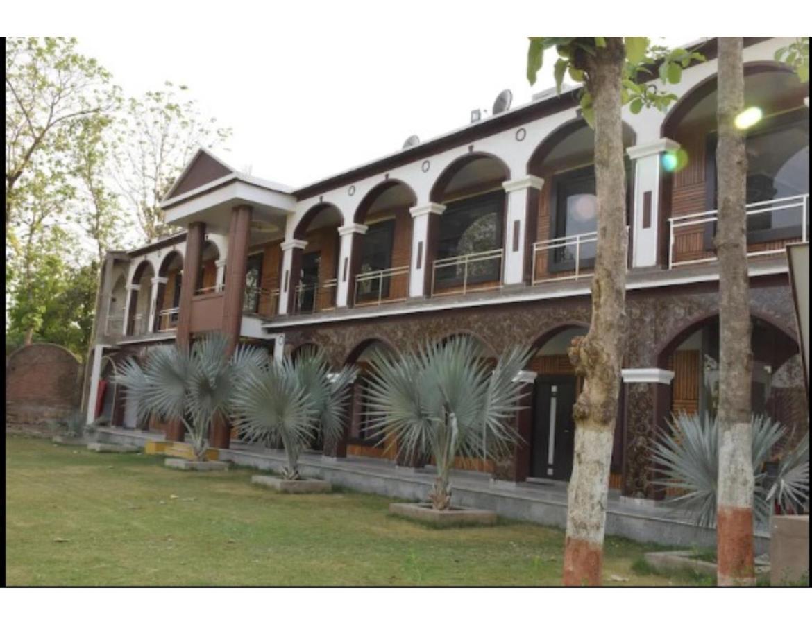 Anand Resort, Chitrakoot Sitapur Muafi Exterior photo